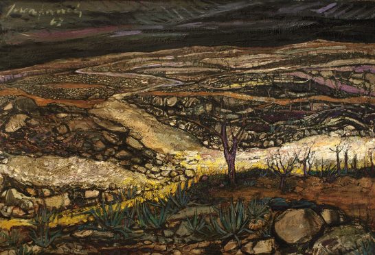 Paisaje nocturno con caminos serpenteantes y vegetación en tonos oscuros y amarillos.